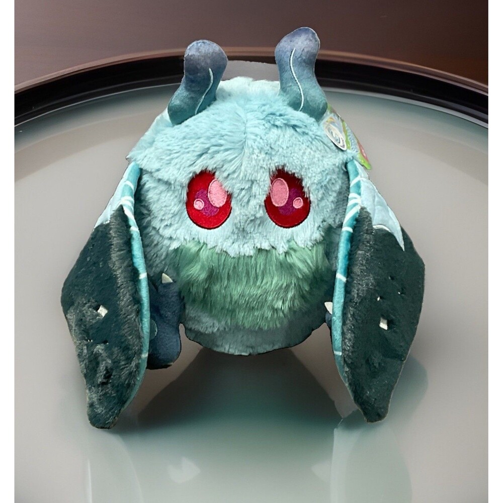 Squishable Mini Alien Baby Mothman Magnetic